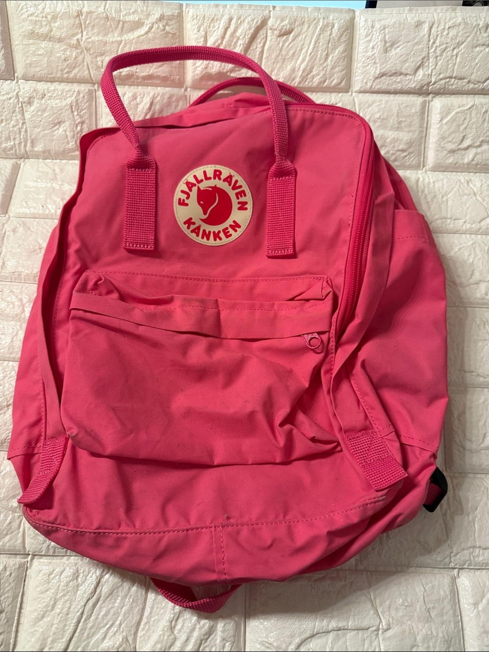 FJALL RAVEN Pink Kanken Backpack Bag Outdoors Travel Outside Vinyl Canvas